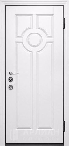 Фото «Белая входная дверь в частный дом №17»